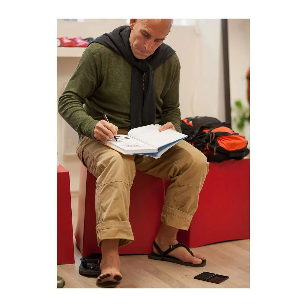 "Born To Run" Book - signed & footprinted by BFT - Image 5