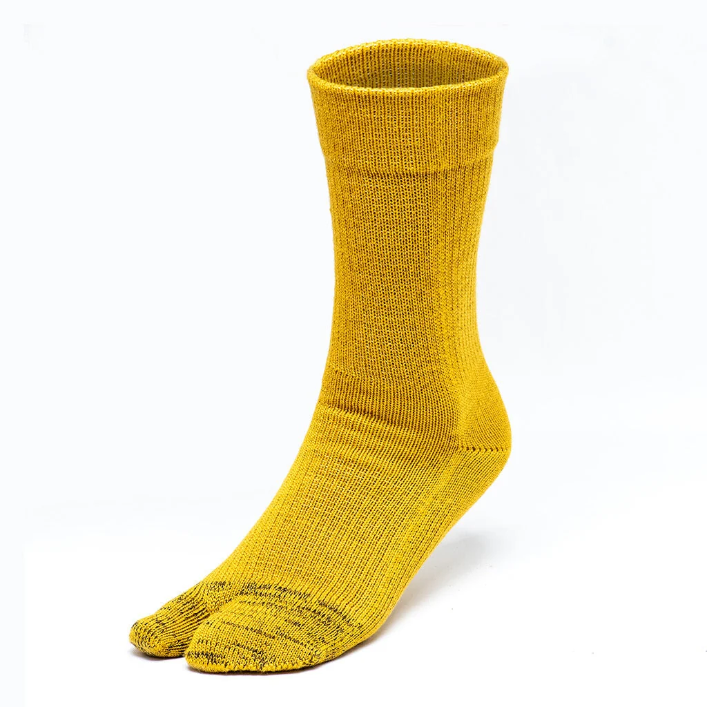 Fluffy YUBI Tabi Socks - Image 10