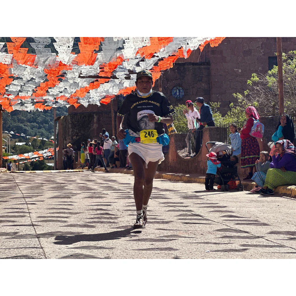 "RUN LIKE MANUEL" SHIRT - TRUE MESSAGES DONATION - Image 4