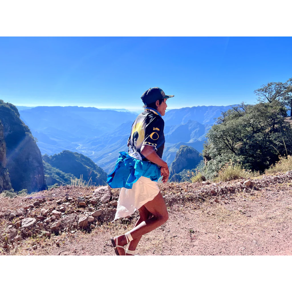 "RUN LIKE MANUEL" SHIRT - TRUE MESSAGES DONATION - Image 7